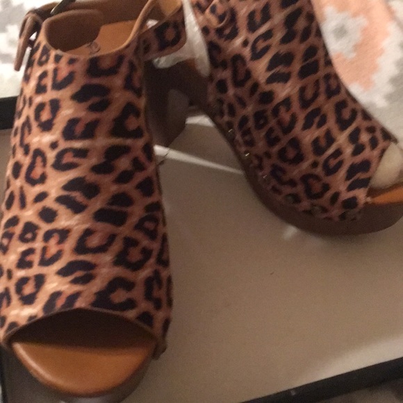 Leopard open toe - Picture 2 of 6